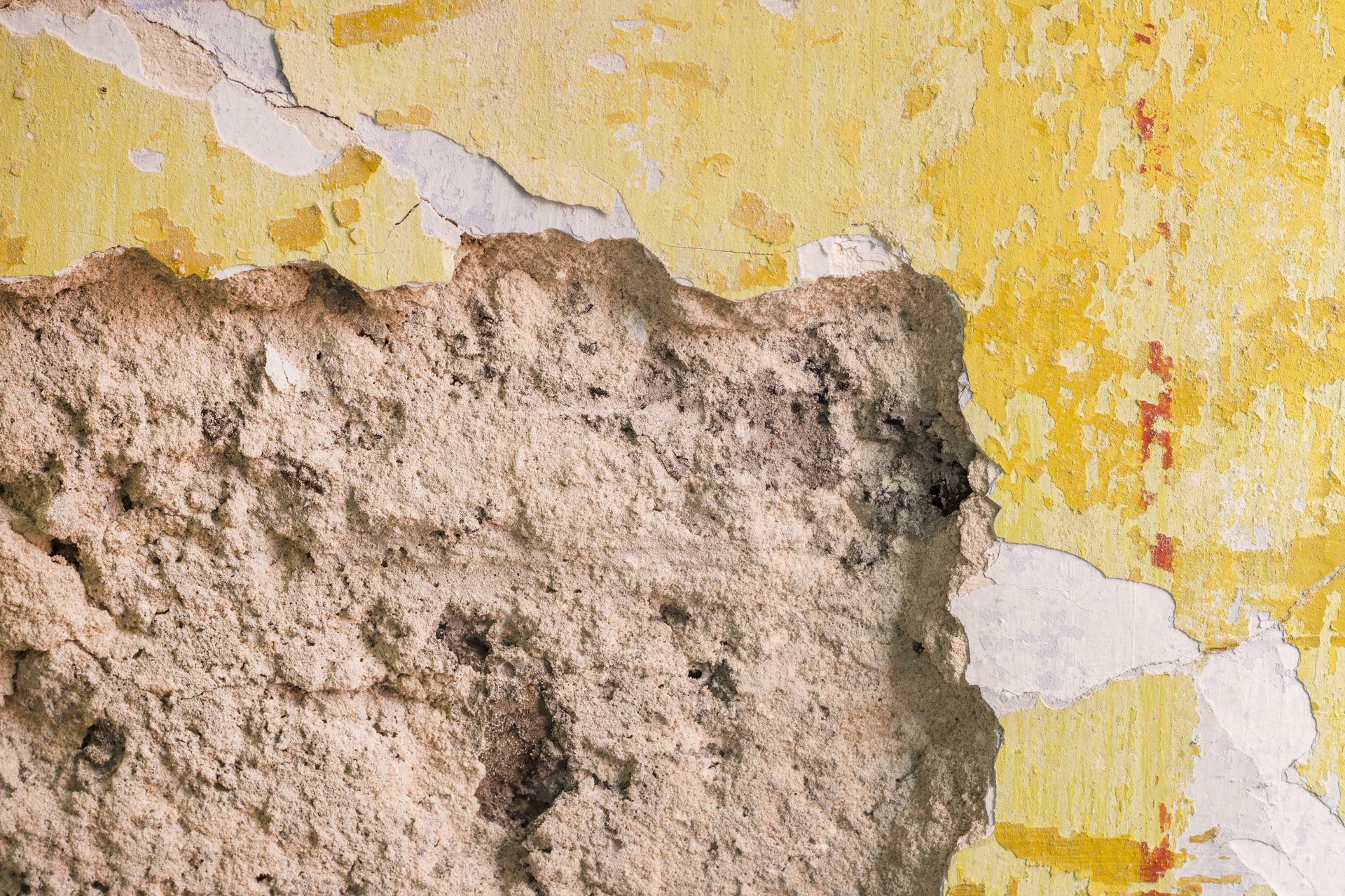 exterior stucco wall in need of repair by amazing stucco inc