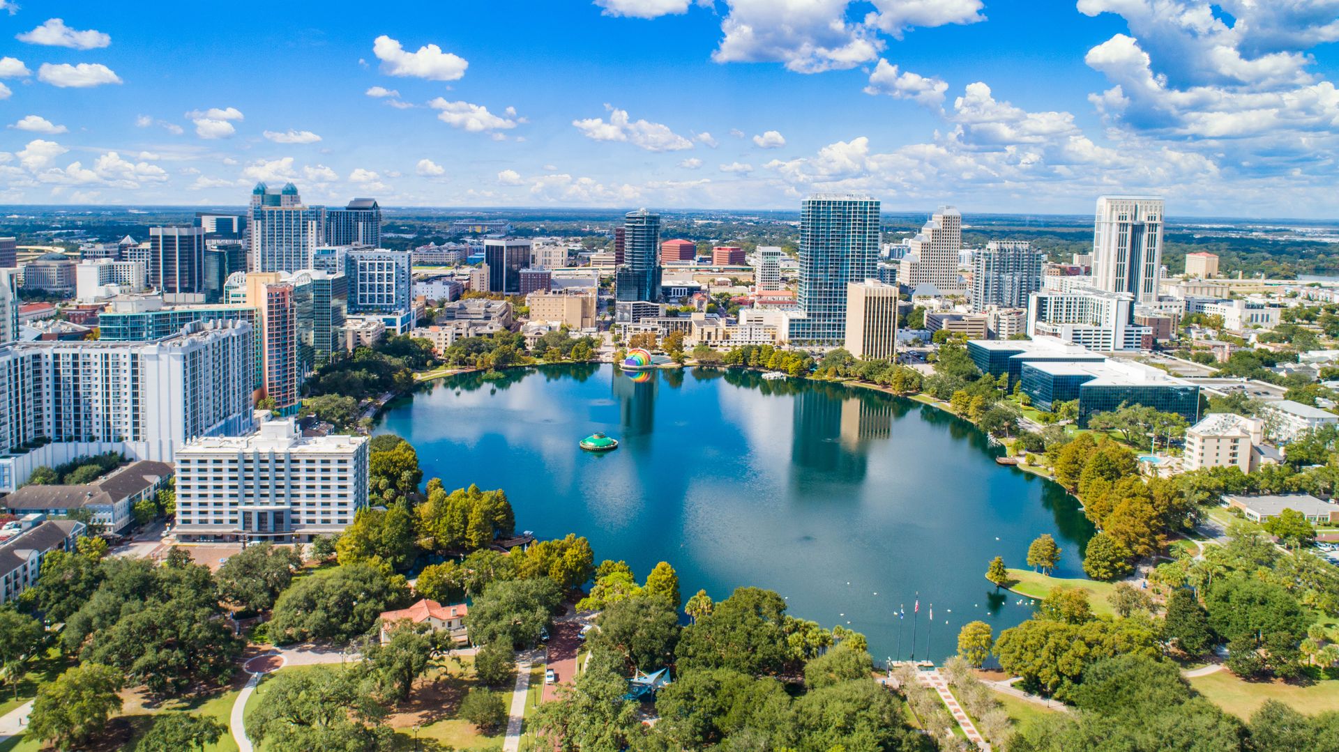 image of downtown Orlando fl lake eola
